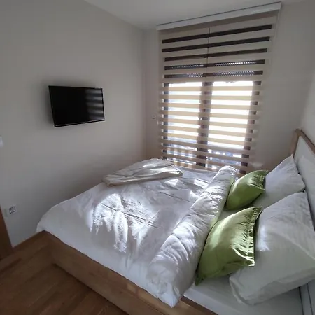 Apartment Tria 1