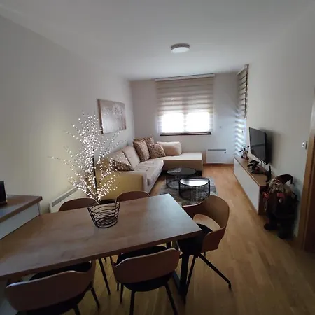 Apartment Tria 1
