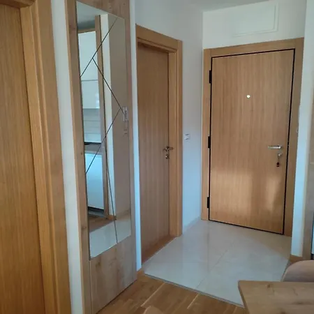 アパート Tria 1 ズラティボール