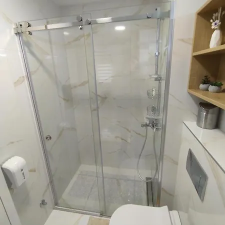 Tria 1 ズラティボール